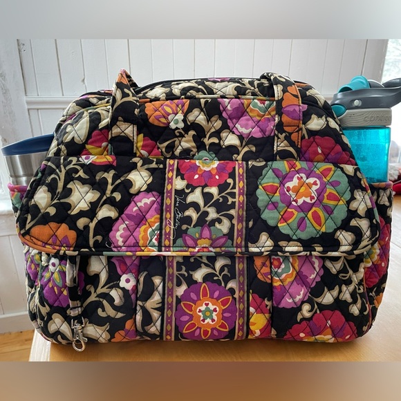 Vera Bradley Quilted Tote bag, Diaper bag, mama bag, gym bag - Picture 3 of 6